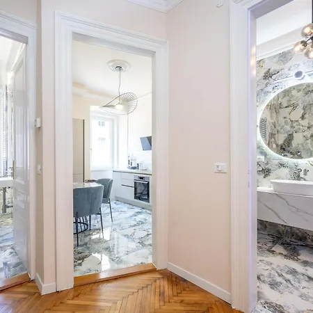 شقة Garibaldi Luxury ترييستي