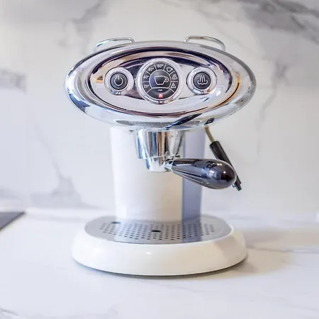 Garibaldi Luxury アパート *