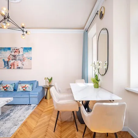 Garibaldi Luxury